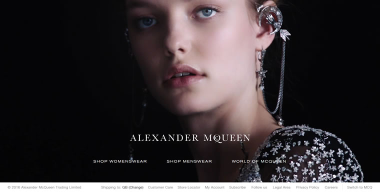 英国时尚教父创建的时装品牌：Alexander McQueen（亚历山大·麦昆）